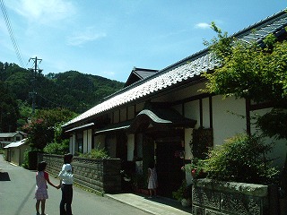 中山晋平の生家